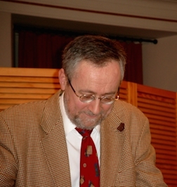 Prof. i.R. Dr. H. Kinzler